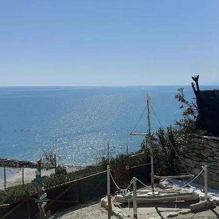 Pensión Vista D'amare