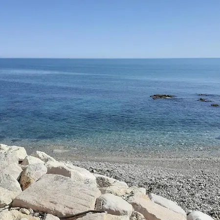 Pensión Vista D'amare